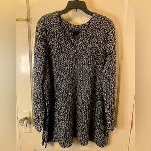 LANE BRYANT BLACK AND WHITE TWEED SWEATER SIZE 26/28